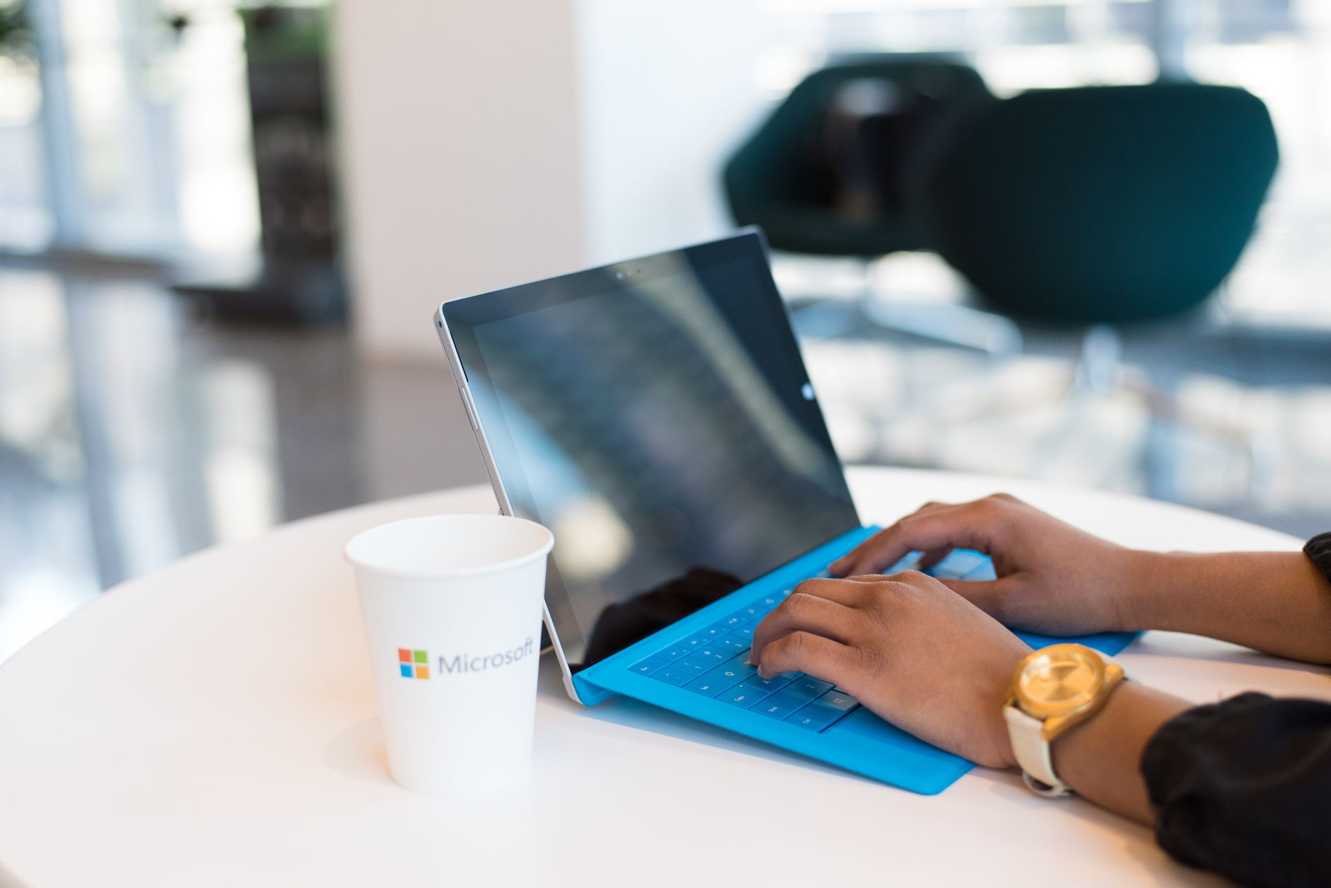 Microsoft Surface Laptop